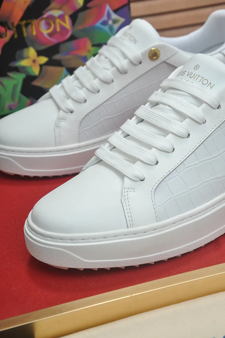 Men's shoes 💰540💶[LOUIS VUITTON] Original order price (water-dyed cowhide lining) new model 🍀LV Louis Vuitton * - top version of LV classic trendy shoes! Made of imported original cowhide, water-dyed cowhide lining, and original wear-resistant rubber outsole! High quality products! Code number 38-45 (45 is custom-made and cannot be returned or exchanged)